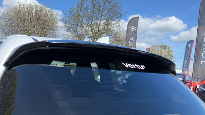 Toyota Yaris 1.5 Hybrid Design 5dr CVT Hybrid Hatchback